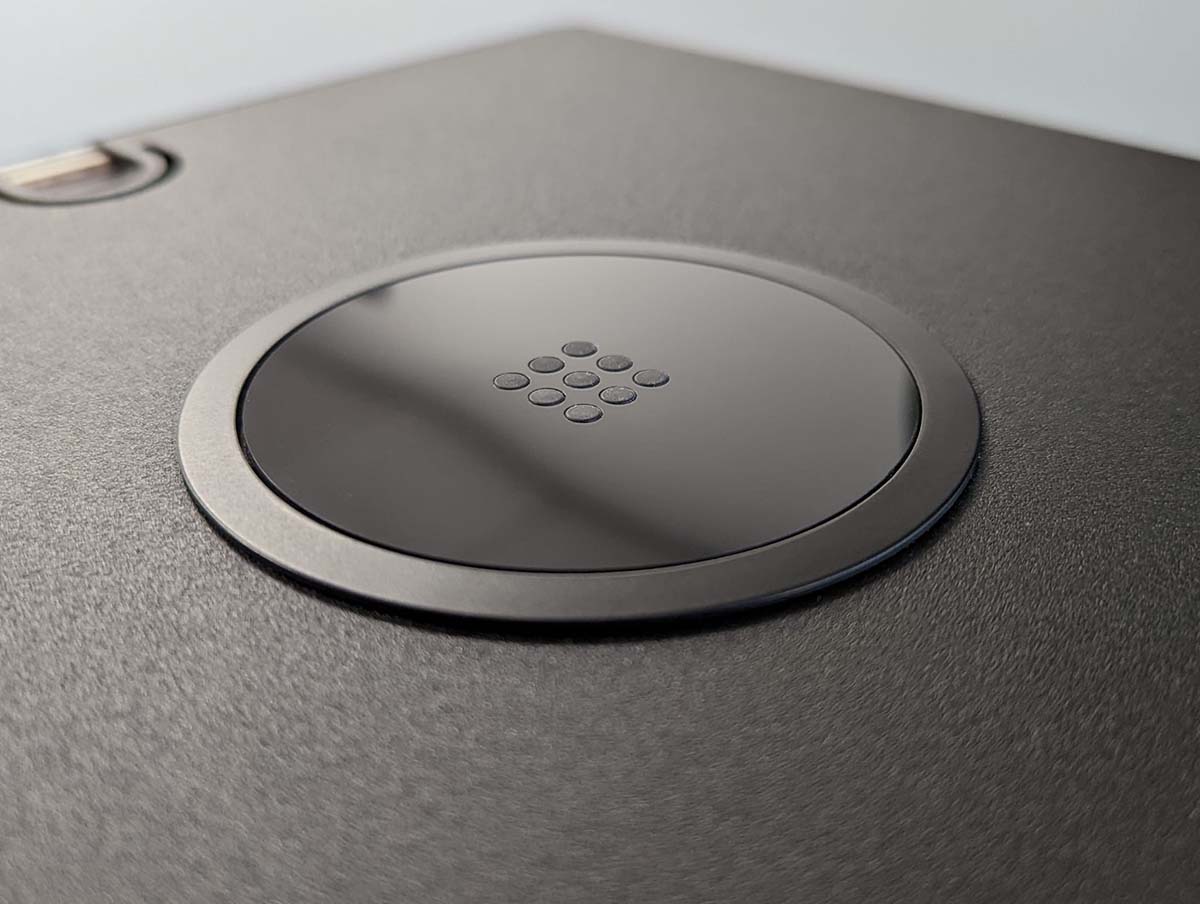 Dot Compact Wireless Charger